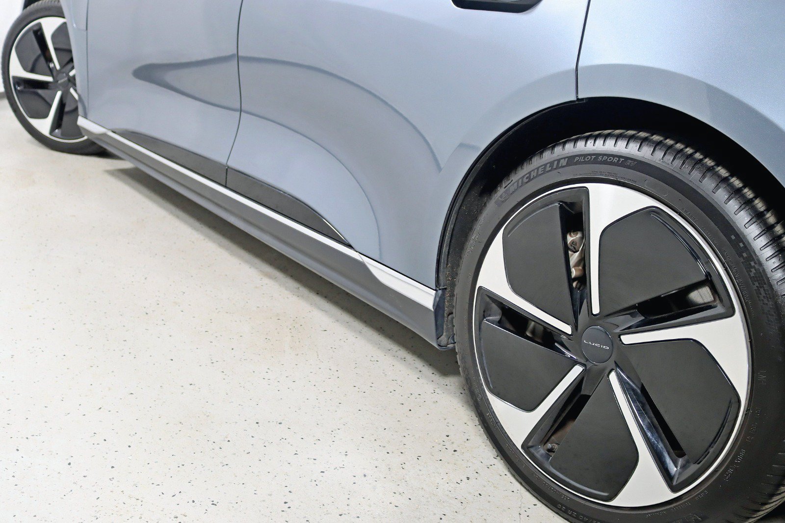 Used 2023 Lucid Air Pure AWD/4WD image 12