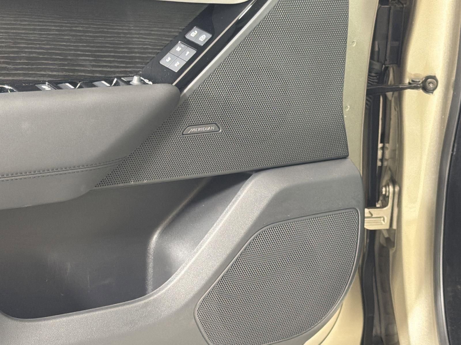 New 2026 Land Rover Range Rover Velar S image 22