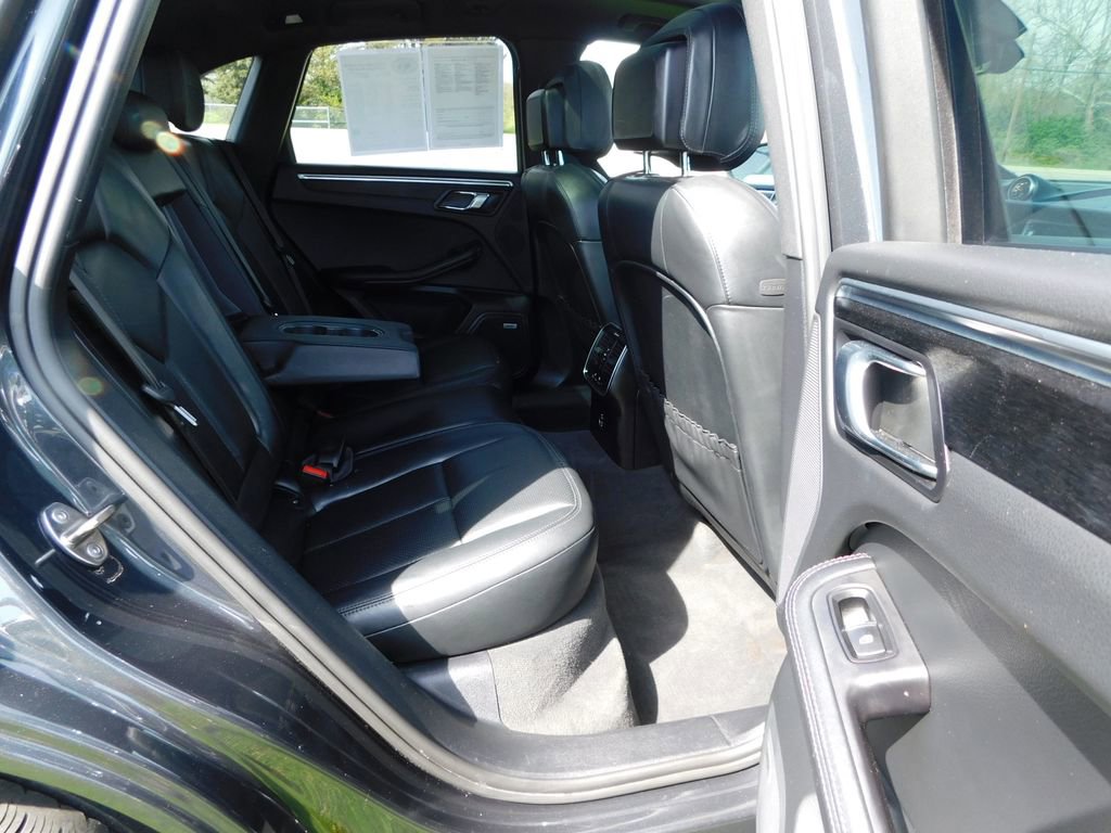 Used 2020 Porsche Macan GTS image 22