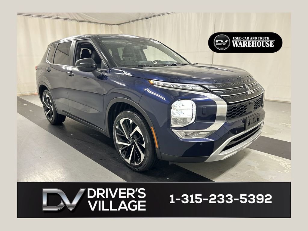 Used 2022 Mitsubishi Outlander SE AWD/4WD image 1