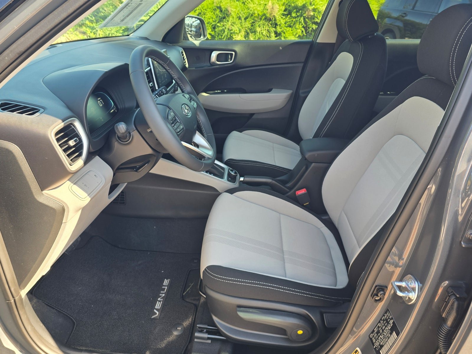 New 2026 Hyundai Venue SEL FWD image 11