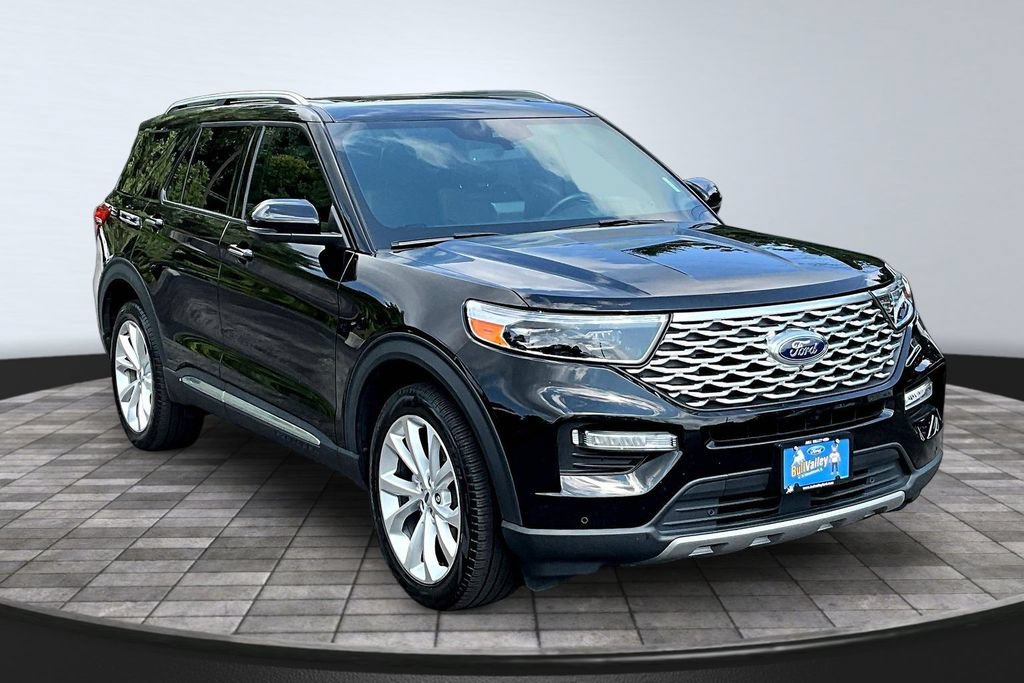 Certified 2024 Ford Explorer Platinum w/ Technology Package AWD/4WD image 1