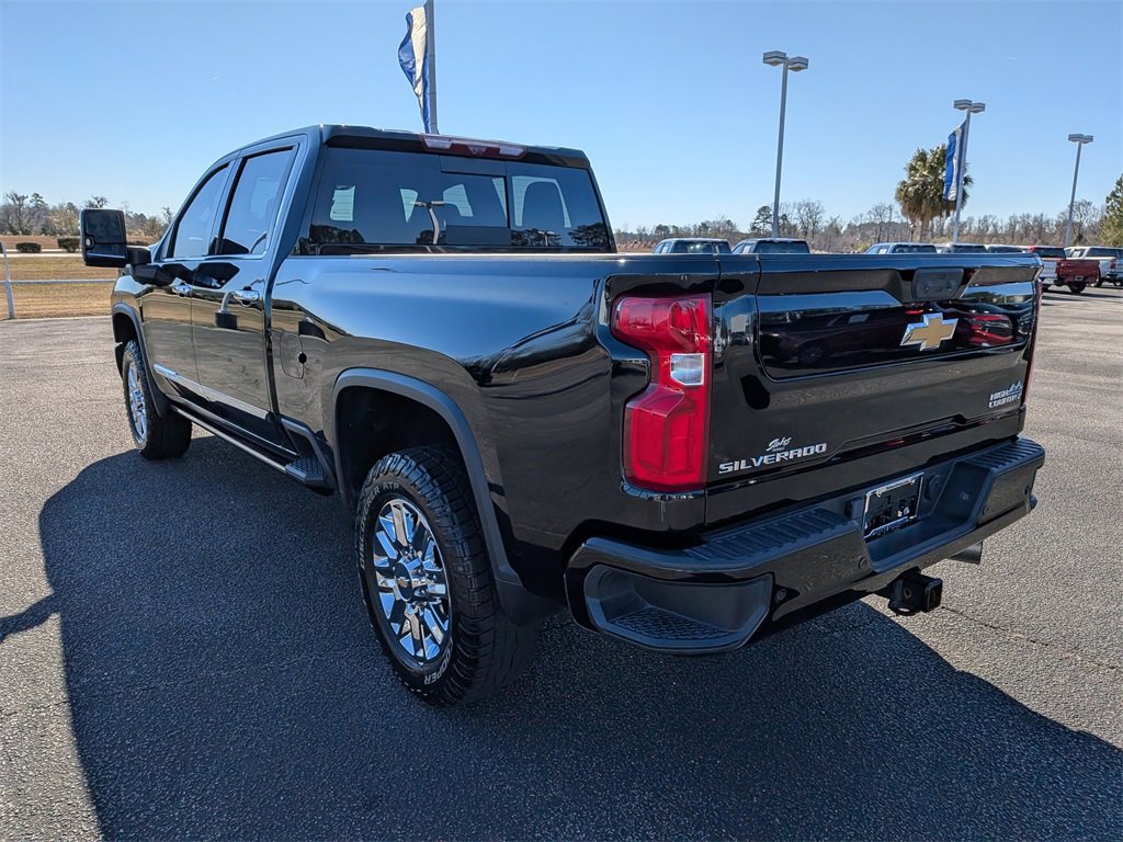 Used 2024 Chevrolet Silverado 2500 High Country w/ High Country Premium Package image 6