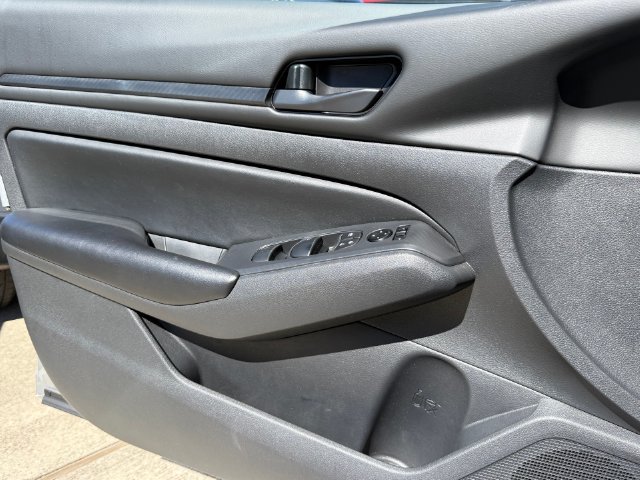 Used 2024 Nissan Altima 2.5 S FWD image 22