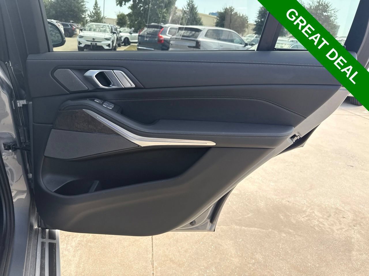 Used 2026 BMW X7 xDrive40i AWD/4WD image 15