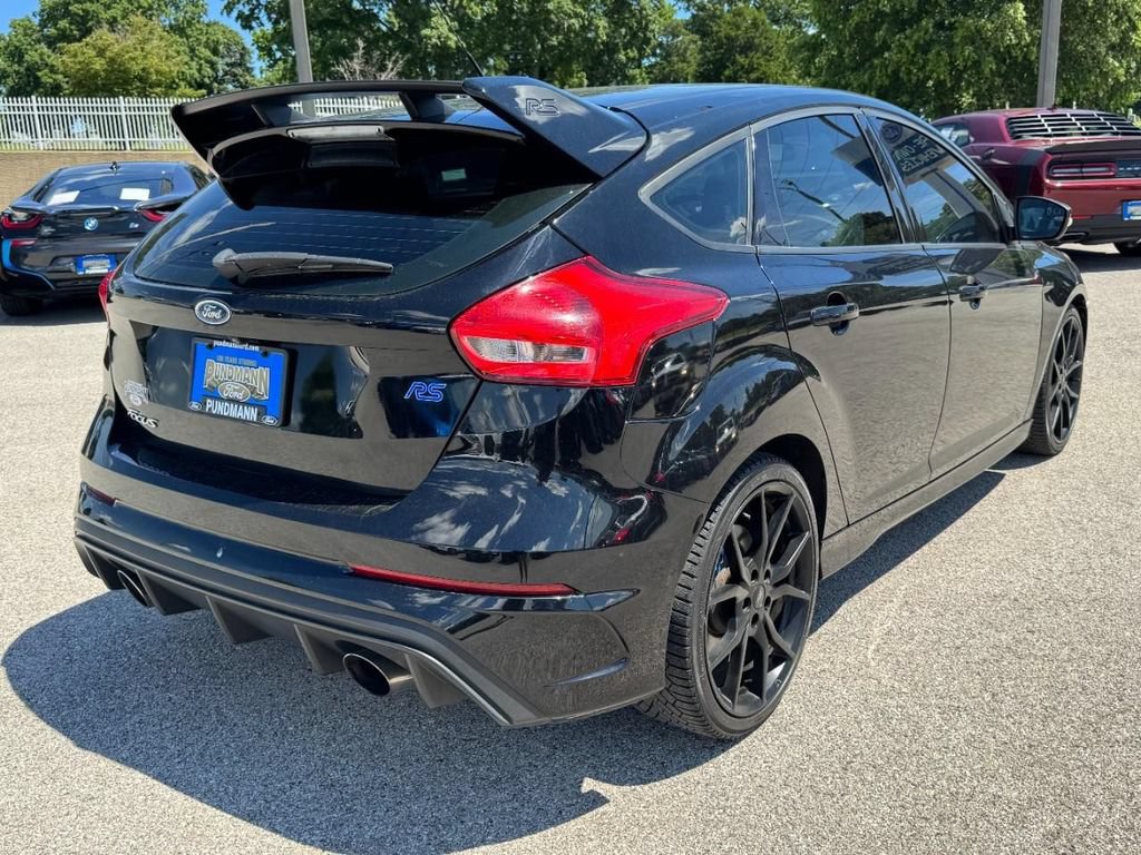 Used 2017 Ford Focus RS AWD/4WD image 3