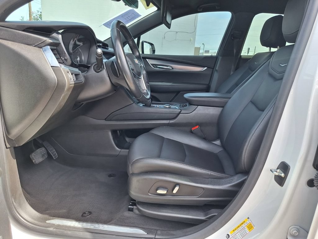 Certified 2023 Cadillac XT5 Luxury FWD image 13