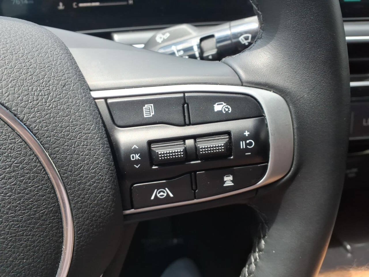 Used 2025 Kia K5 GT-Line AWD/4WD image 14