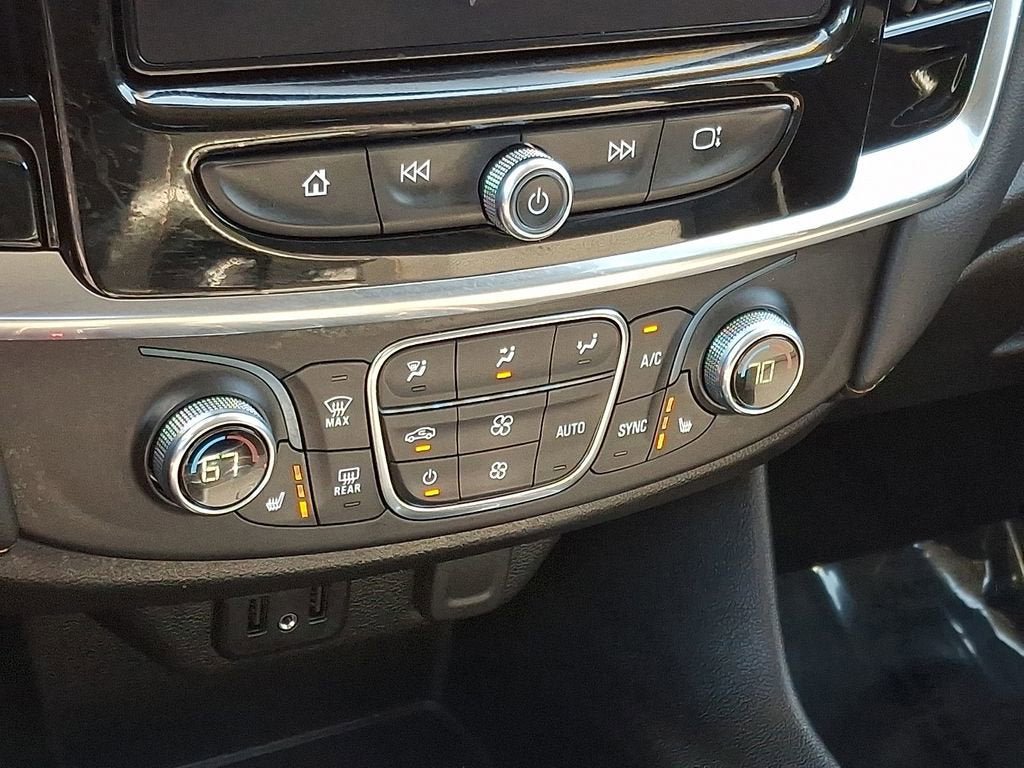 Certified 2021 Chevrolet Traverse LT FWD image 17