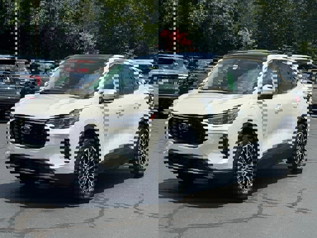 New 2025 Ford Escape SE w/ PHEV Premium Package image 17