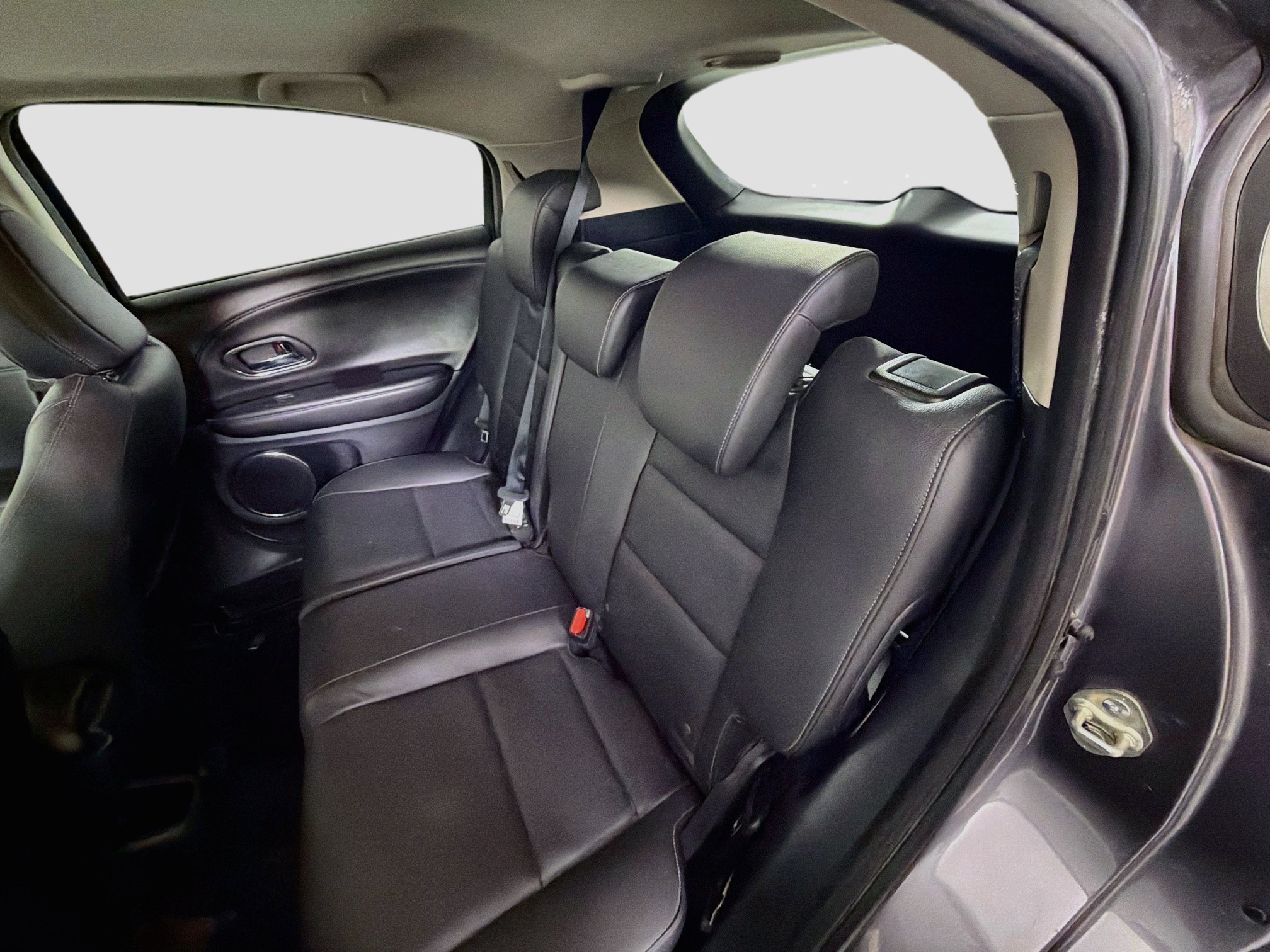 Used 2021 Honda HR-V EX-L image 27