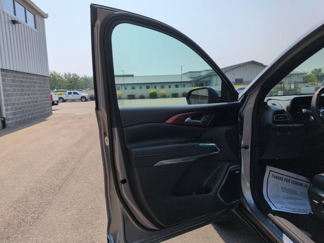 Used 2025 Chevrolet Traverse Z71 w/ Enhanced Driving Package AWD/4WD image 10