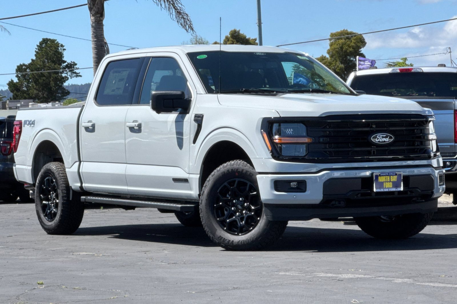 New 2026 Ford F150 XLT w/ Equipment Group 302A MID