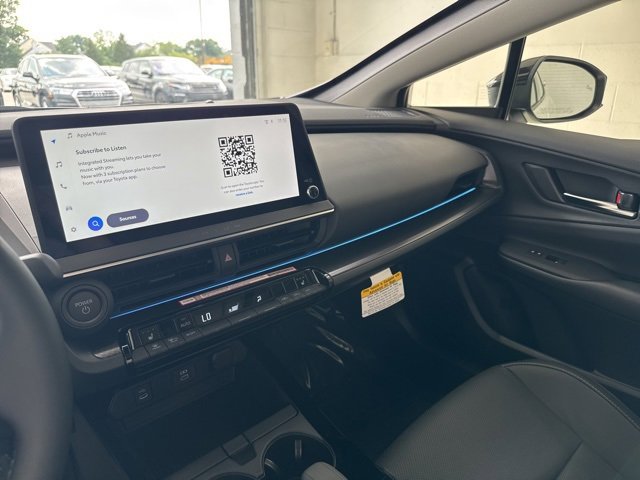 Used 2025 Toyota Prius LE image 23