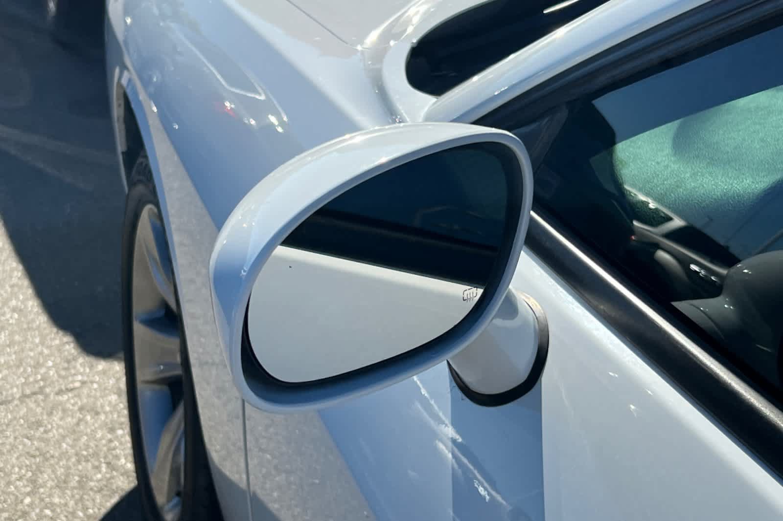 Used 2018 Dodge Challenger SXT RWD image 8