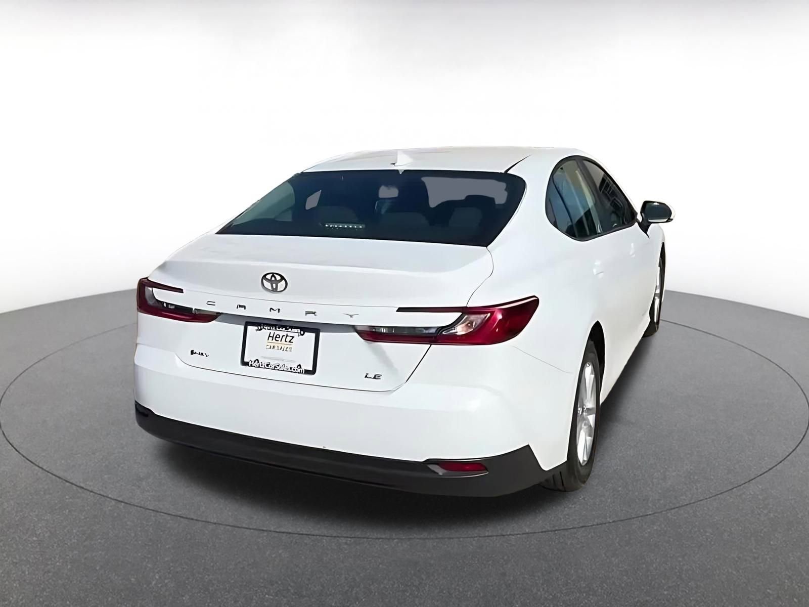 Used 2025 Toyota Camry LE image 12