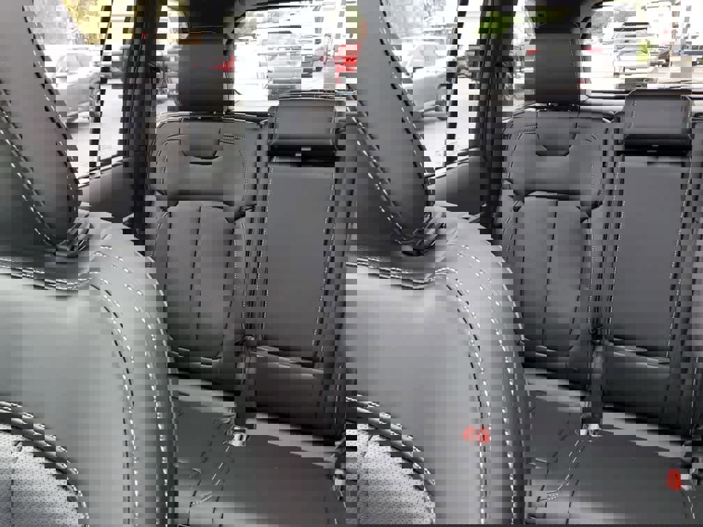 New 2025 Jeep Grand Cherokee Limited image 14