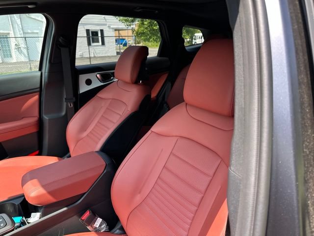 New 2026 Kia Sportage SX FWD image 8