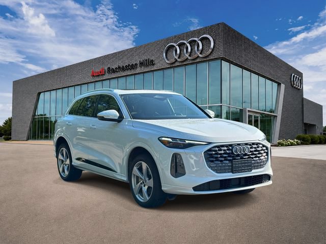 Certified 2025 Audi Q5 Premium AWD/4WD image 7