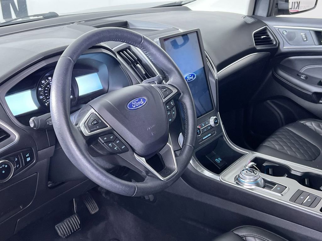 Used 2024 Ford Edge Titanium image 27