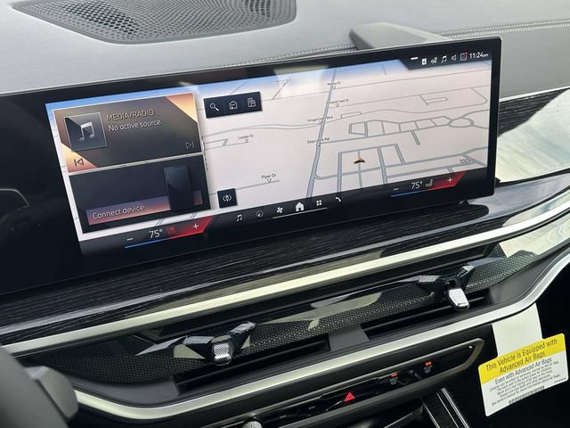 New 2026 BMW X7 xDrive40i w/ M Sport Package AWD/4WD image 16