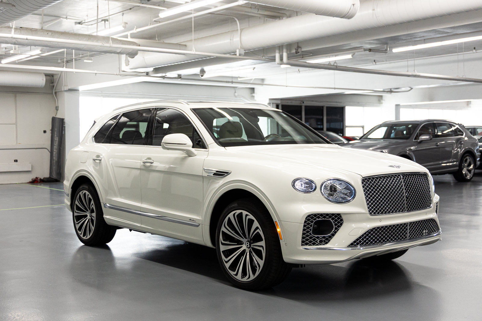 Used 2023 Bentley Bentayga AWD/4WD image 7