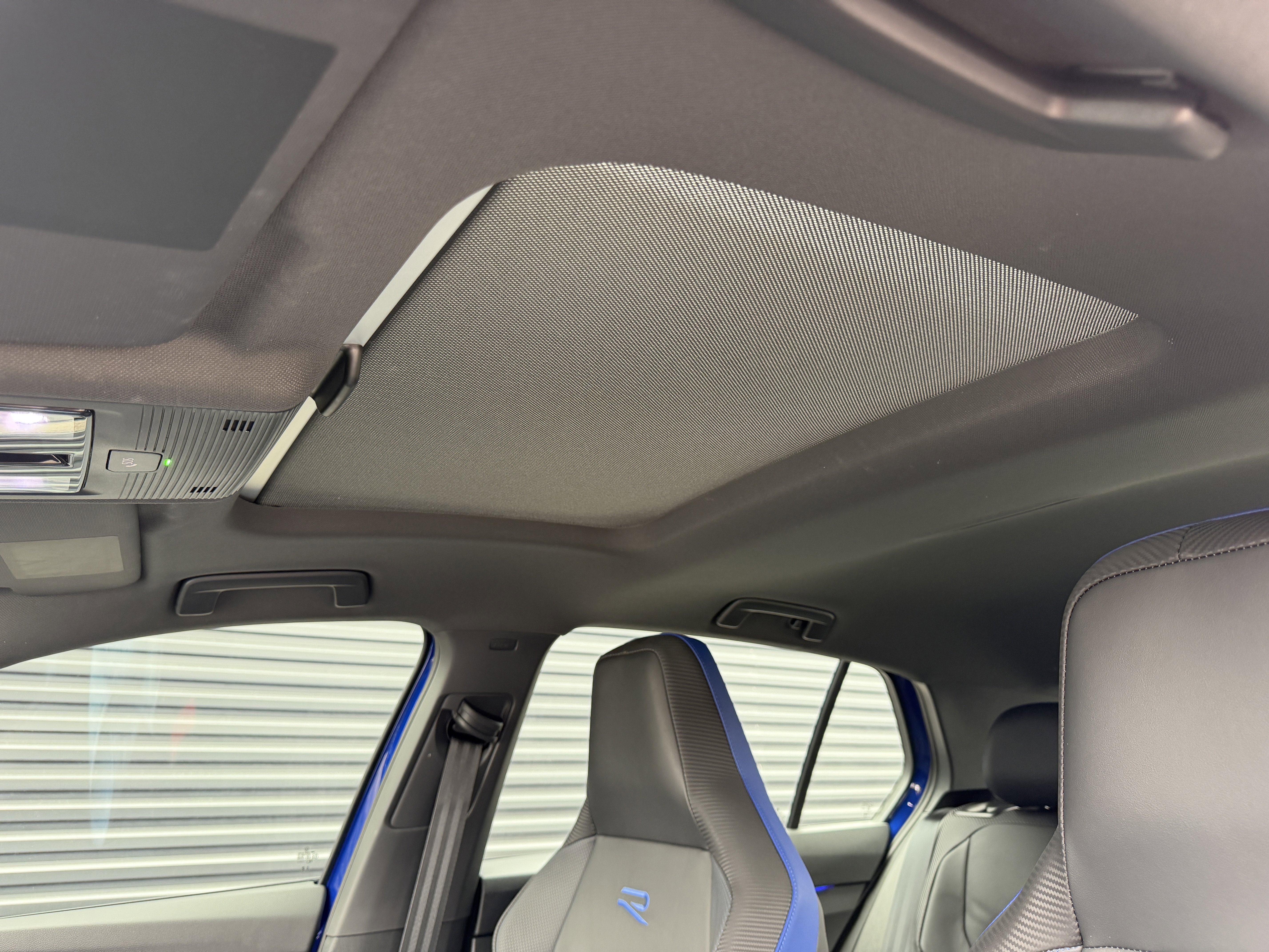 Used 2024 Volkswagen Golf R image 41