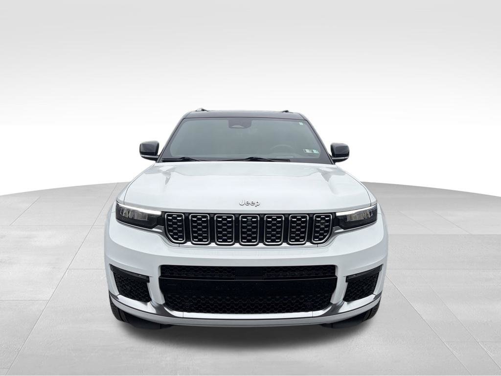 Used 2024 Jeep Grand Cherokee L Summit w/ Advanced Protech Group IV AWD/4WD image 28