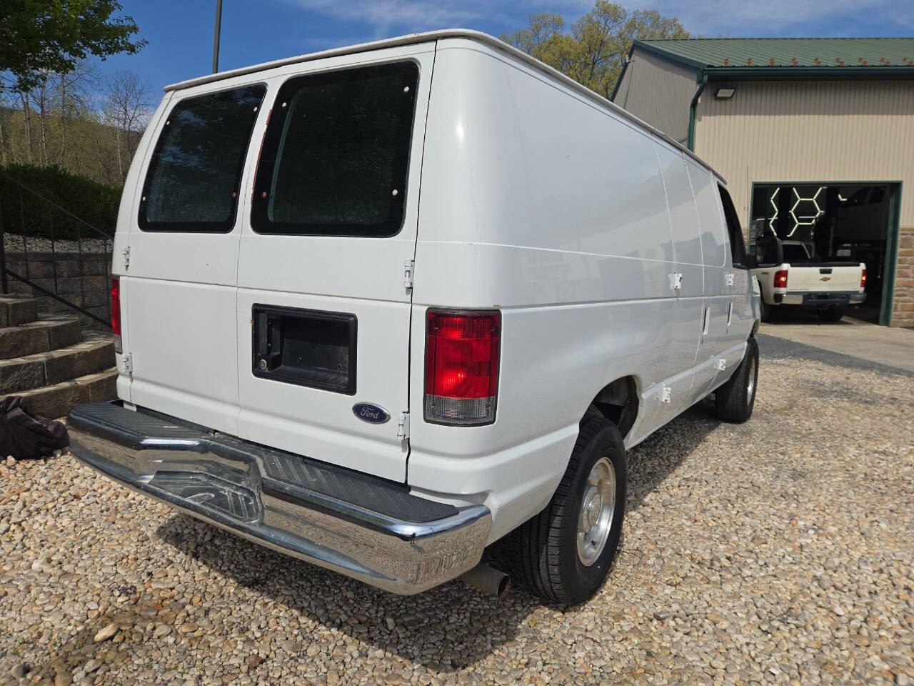 Used 2014 Ford E-350 and Econoline 350 Super Duty w/ Interior Upgrade Package RWD image 7