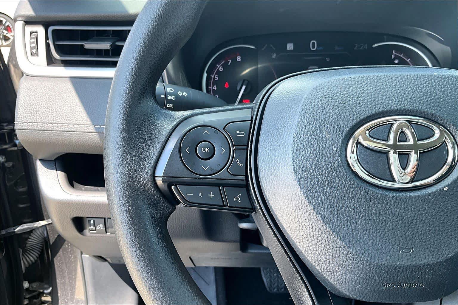 Used 2024 Toyota RAV4 LE FWD image 22