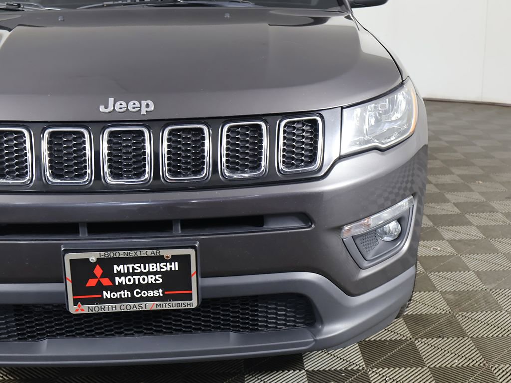 Used 2019 Jeep Compass Latitude w/ Popular Equipment Group image 12