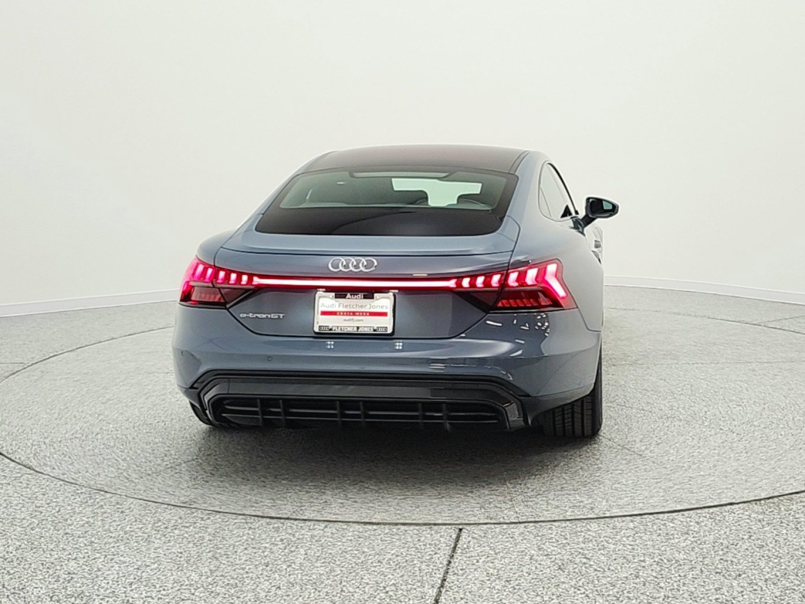 Used 2022 Audi e-tron GT Premium Plus image 6