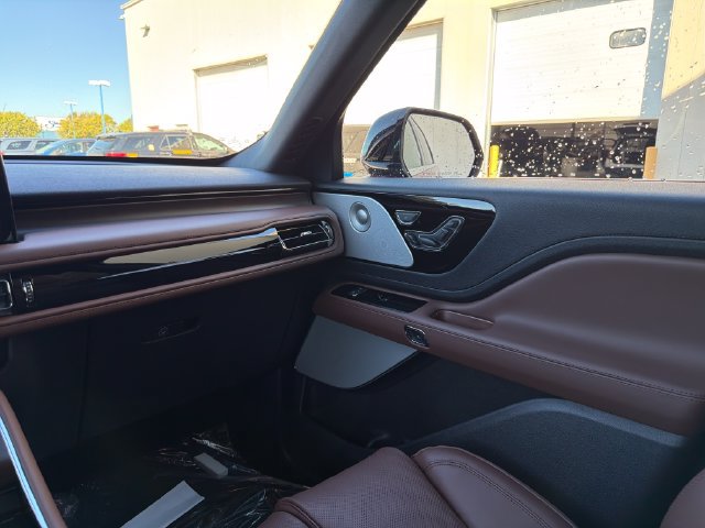 New 2027 Lincoln Aviator Reserve AWD/4WD image 20