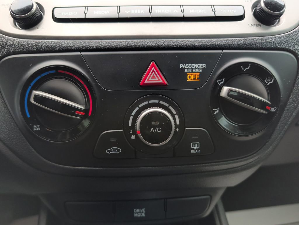 Used 2019 Hyundai Accent SE image 15