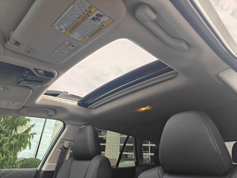 Used 2022 Subaru Outback Limited image 14