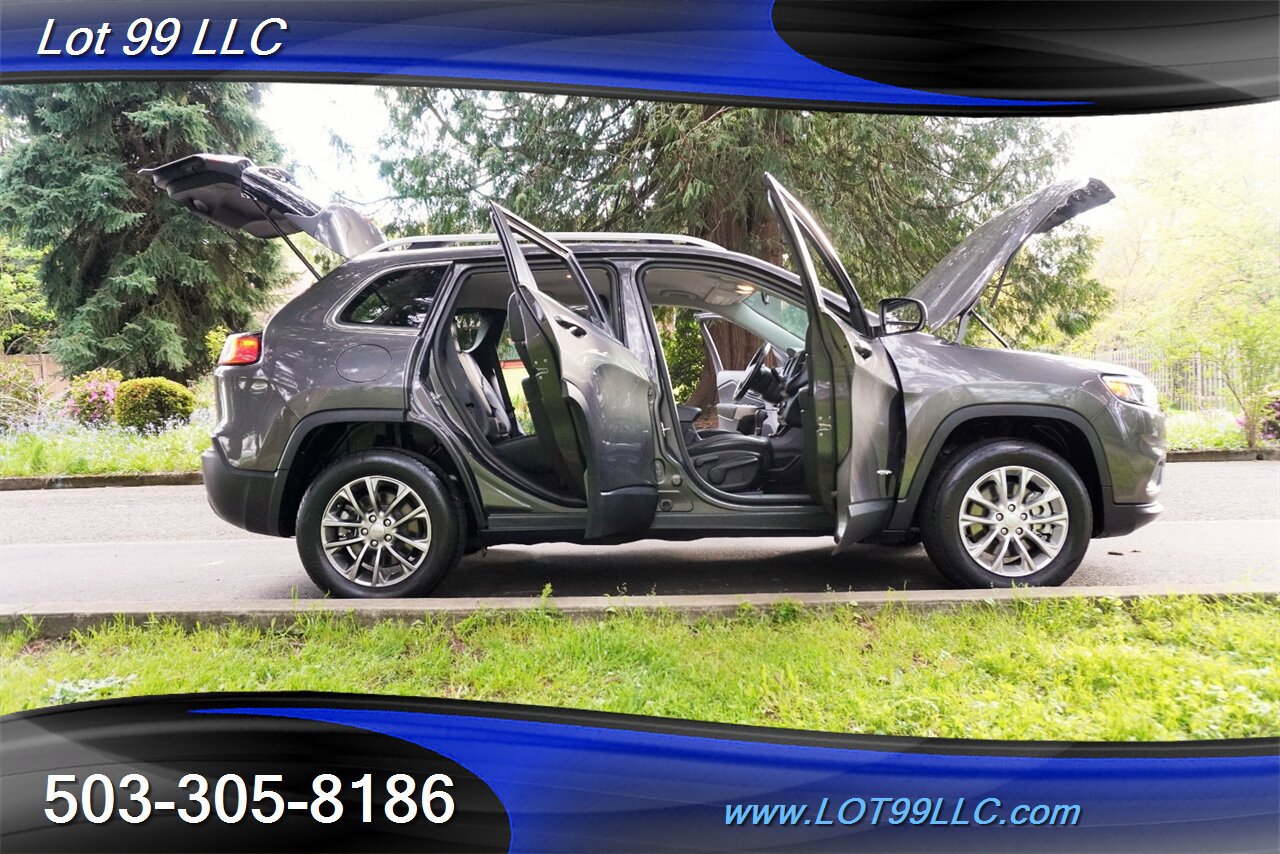 Used 2019 Jeep Cherokee Latitude Plus w/ Cold Weather Group AWD/4WD image 28