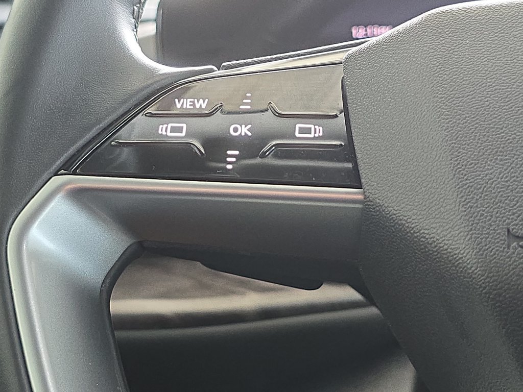 Certified 2025 Audi Q5 Premium w/ Convenience Package AWD/4WD image 12