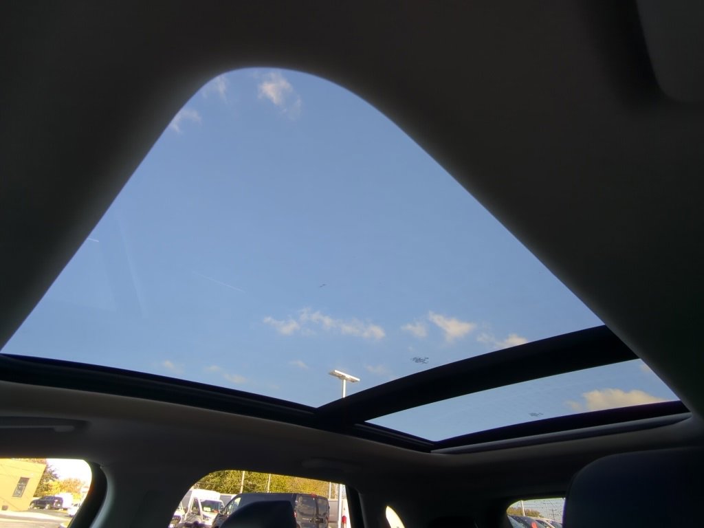 Used 2022 Ford Edge SEL w/ Convenience Package image 18