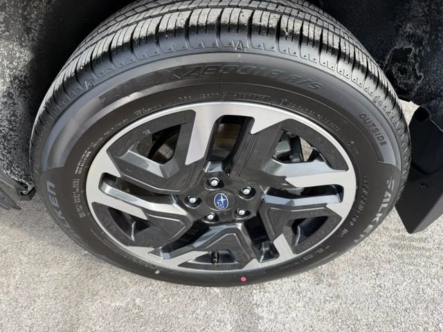 Used 2025 Subaru Forester Premium image 45
