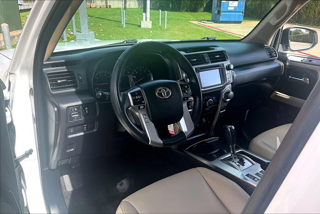 Used 2017 Toyota 4Runner SR5 RWD image 17