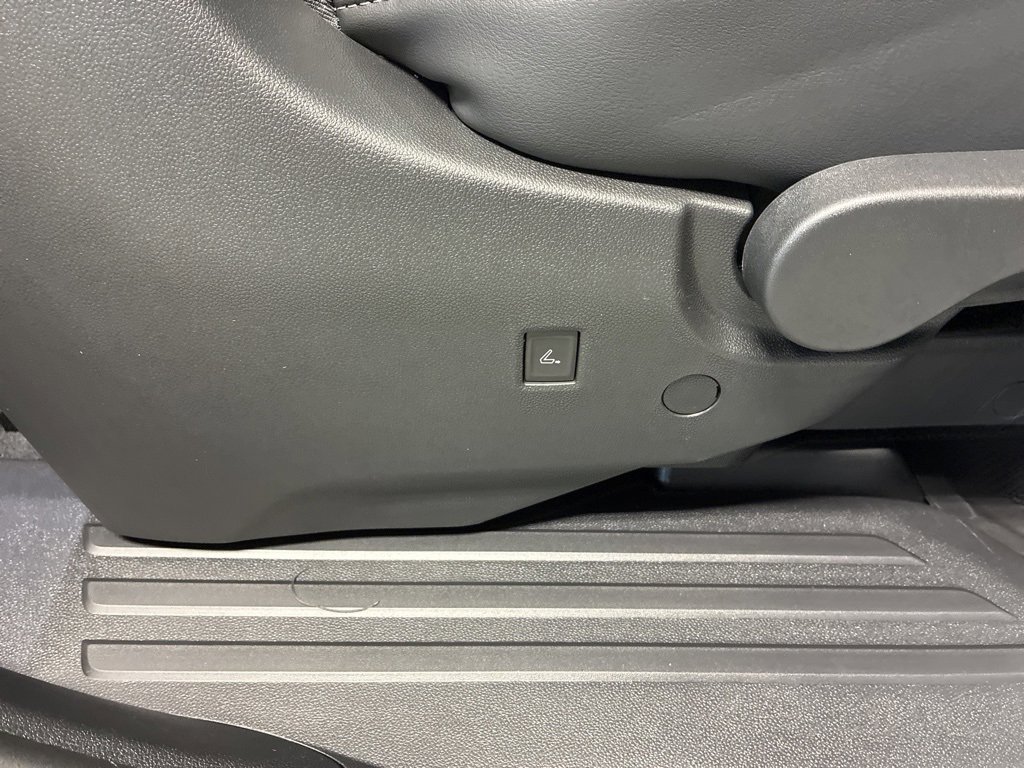 New 2026 Buick Enclave Preferred w/ Power Package image 18