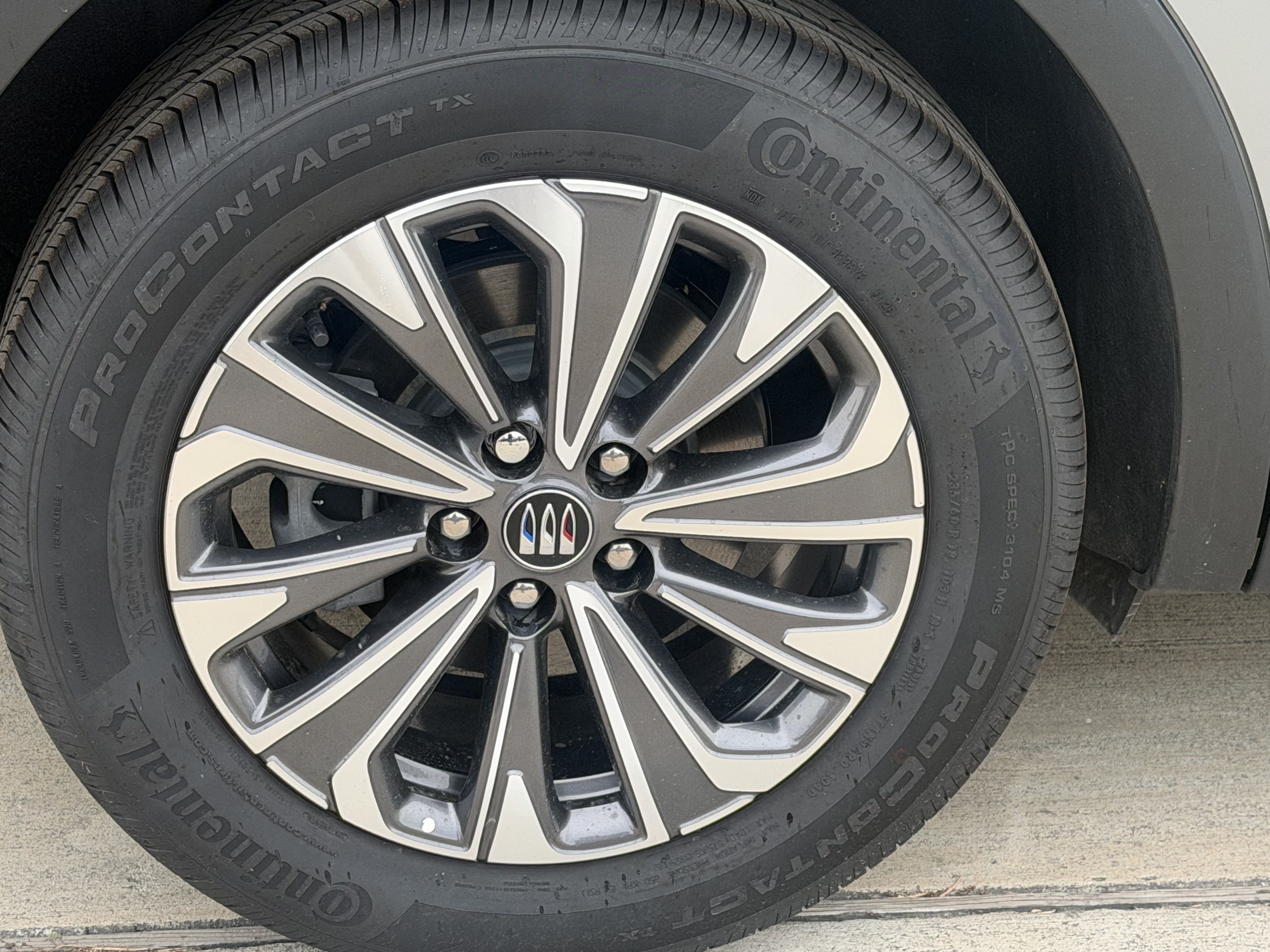 New 2026 Buick Envision Preferred AWD/4WD image 9