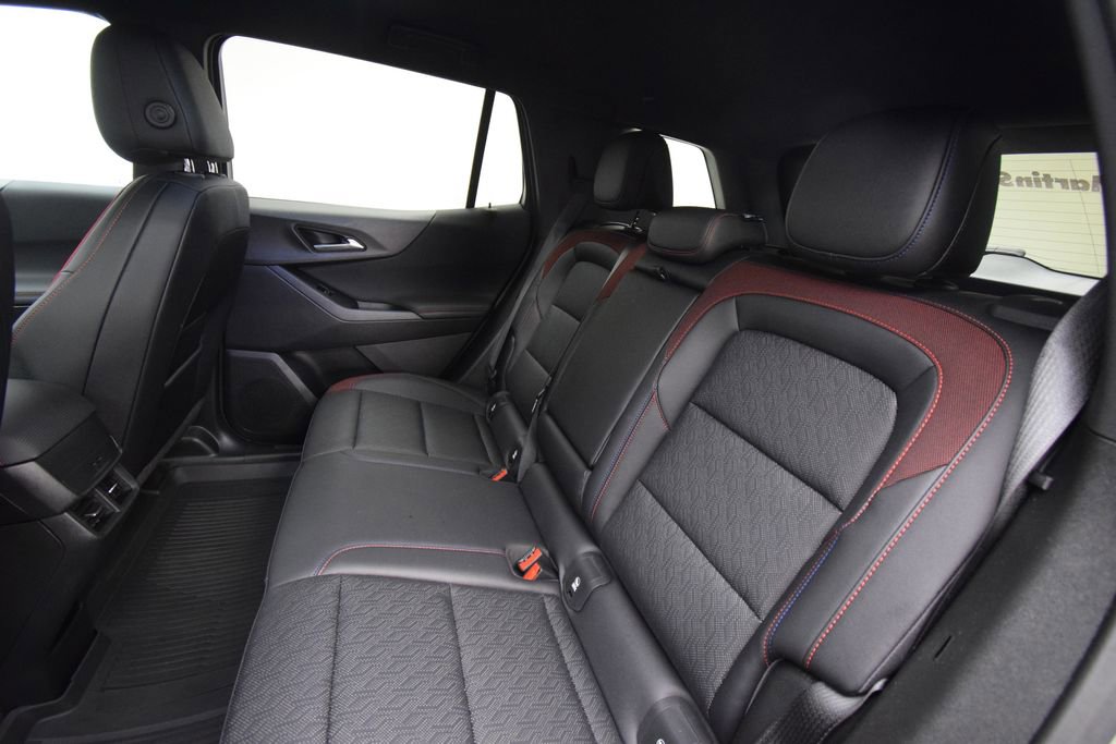 Used 2026 Chevrolet Equinox RS FWD image 23