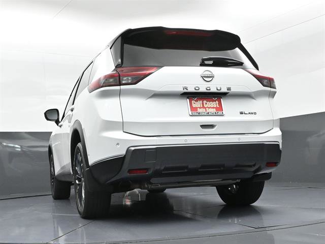 Used 2025 Nissan Rogue SL w/ Tech Package AWD/4WD image 35