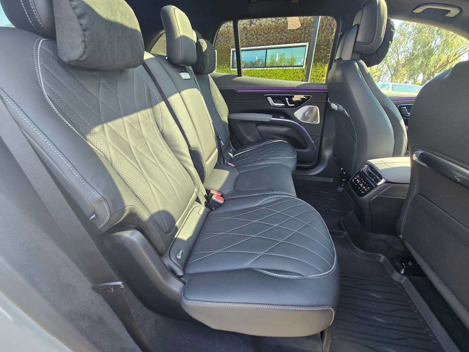 New 2027 Mercedes-Benz EQS 400 4MATIC SUV image 12