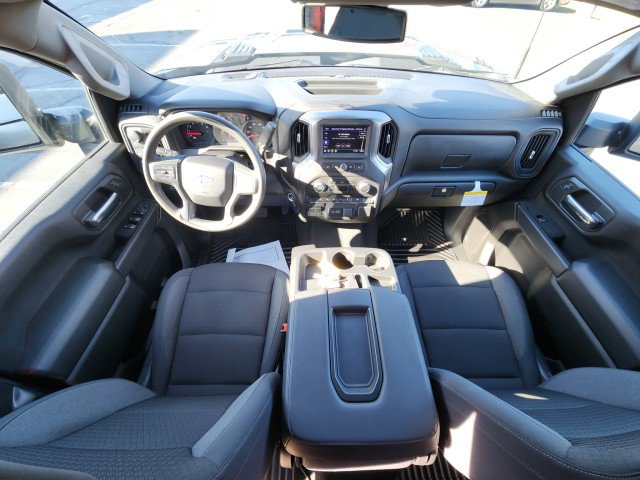 Used 2025 Chevrolet Silverado 2500 Custom w/ Custom Value Package image 25