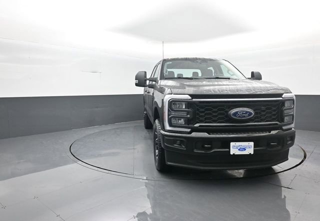 New 2026 Ford F250 XL image 2