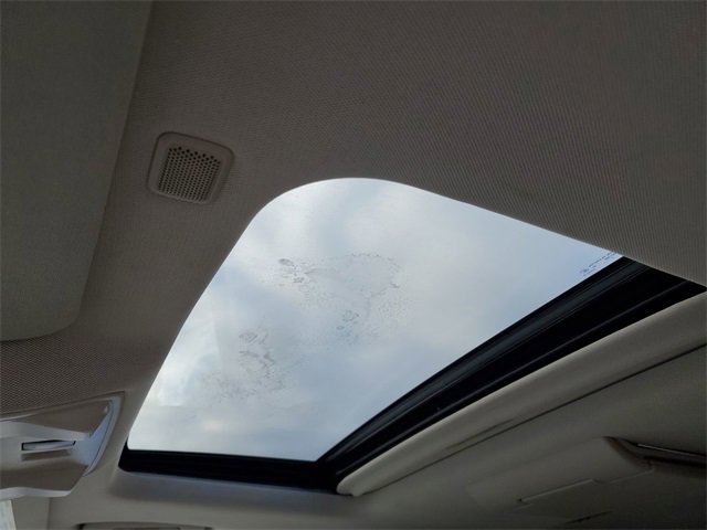 Used 2016 GMC Yukon XL Denali w/ Open Road Package image 18