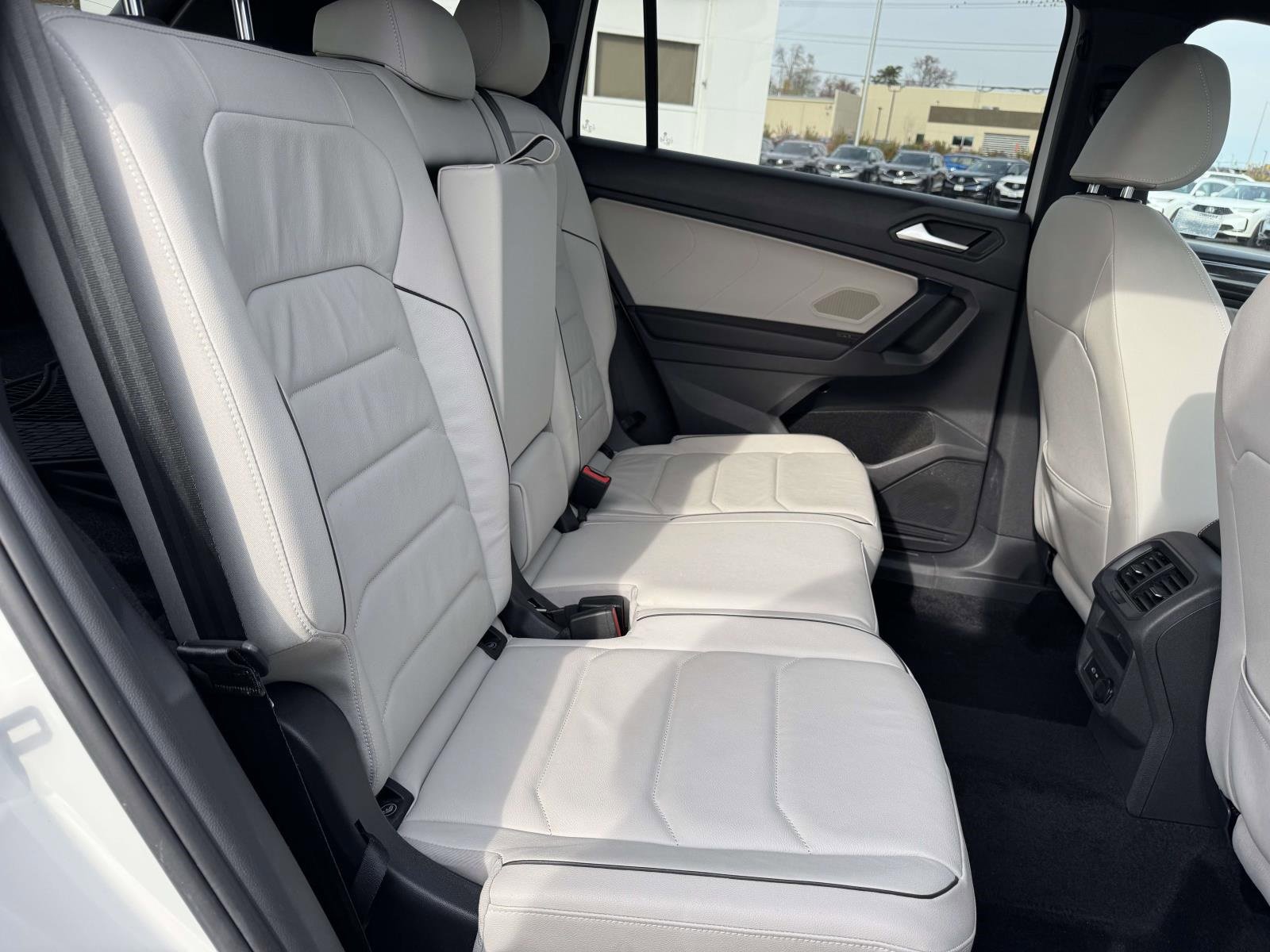 Certified 2021 Volkswagen Tiguan SEL Premium R-Line image 10