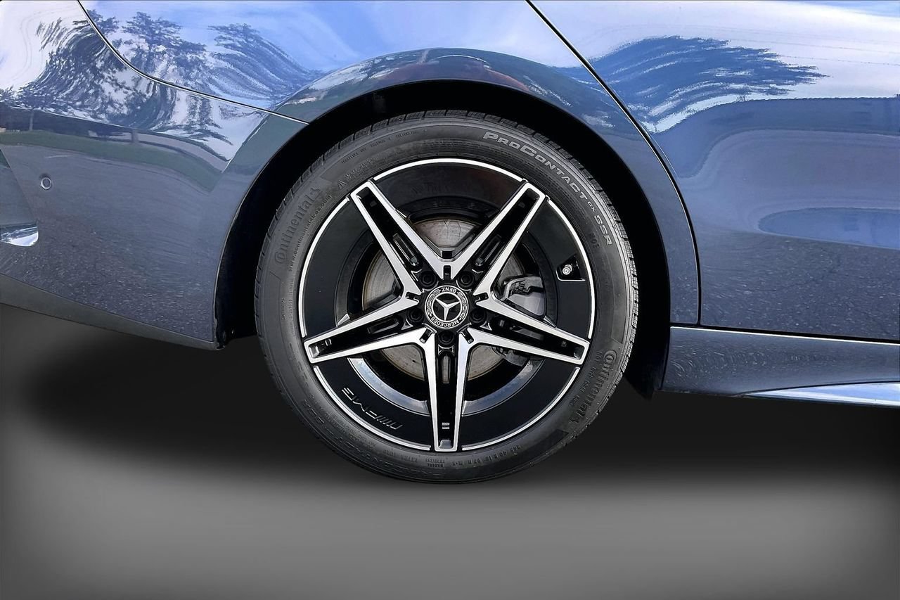 Used 2024 Mercedes-Benz C 300 4MATIC Sedan image 37